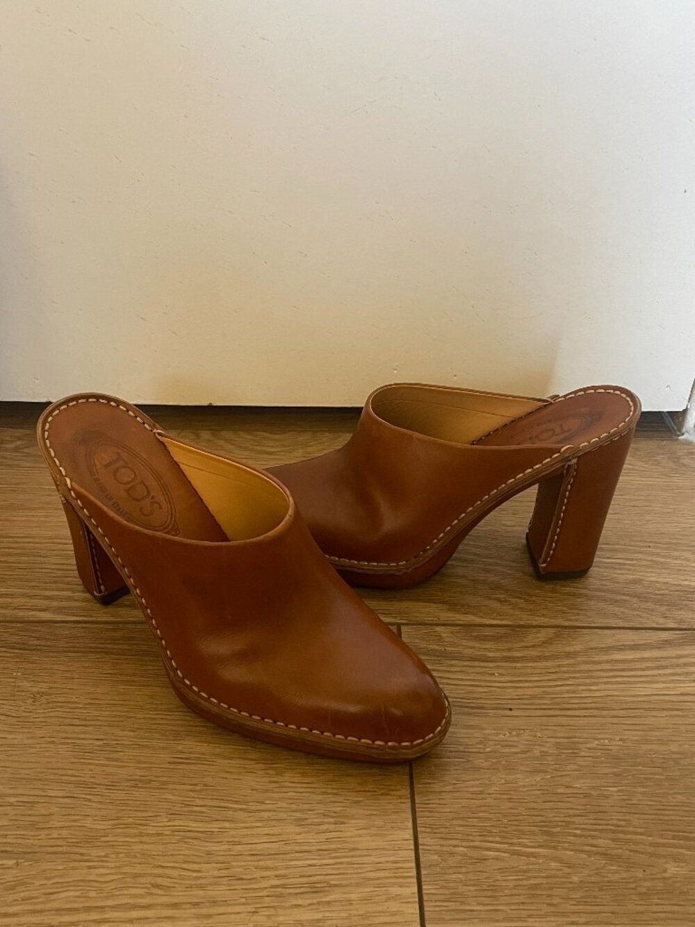 Tod's Women's Leather Platform Clog Mules Size 8
